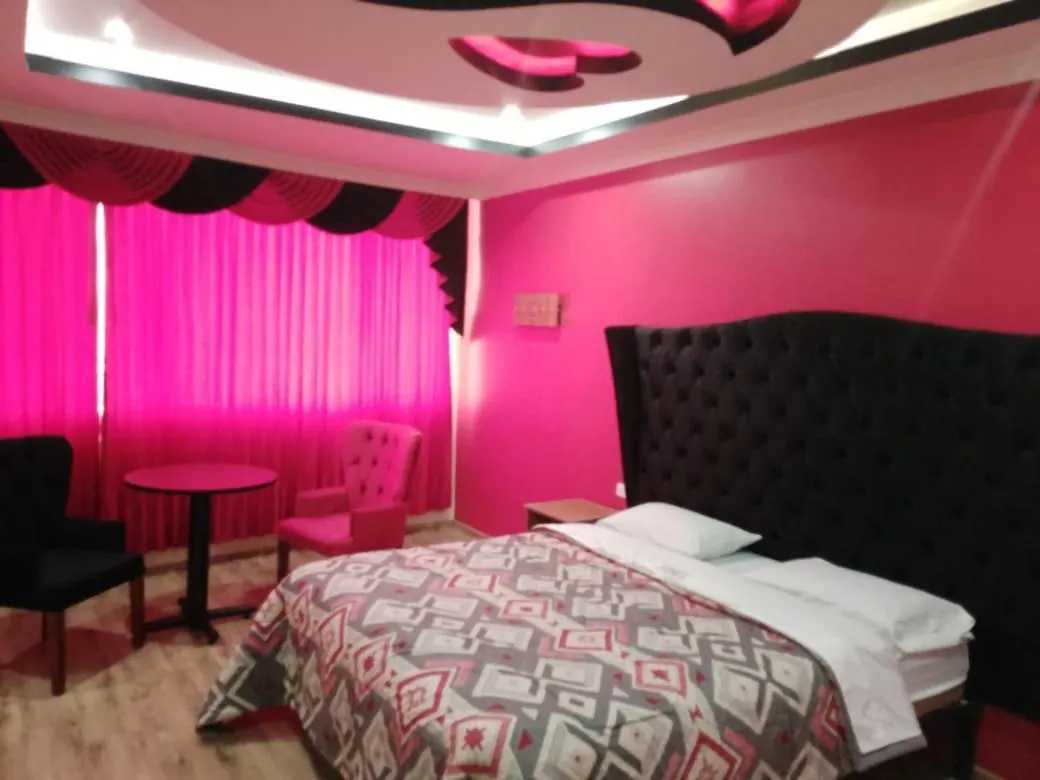 *** Hotel Hostal Kapital II Quito Ecuador